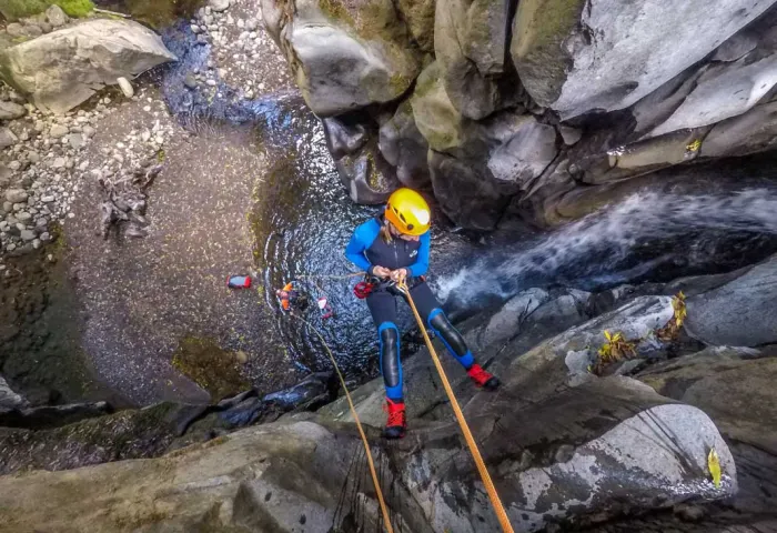 Canyoning na Ilha de São Miguel nos Açores: Uma Aventura Emocionante